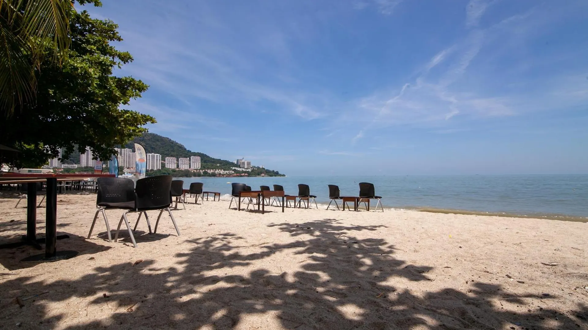 Rainbow Paradise Hotel With Beach At Tanjong Bungah Tanjung Bungah  Tanjung Bungah (Penang)