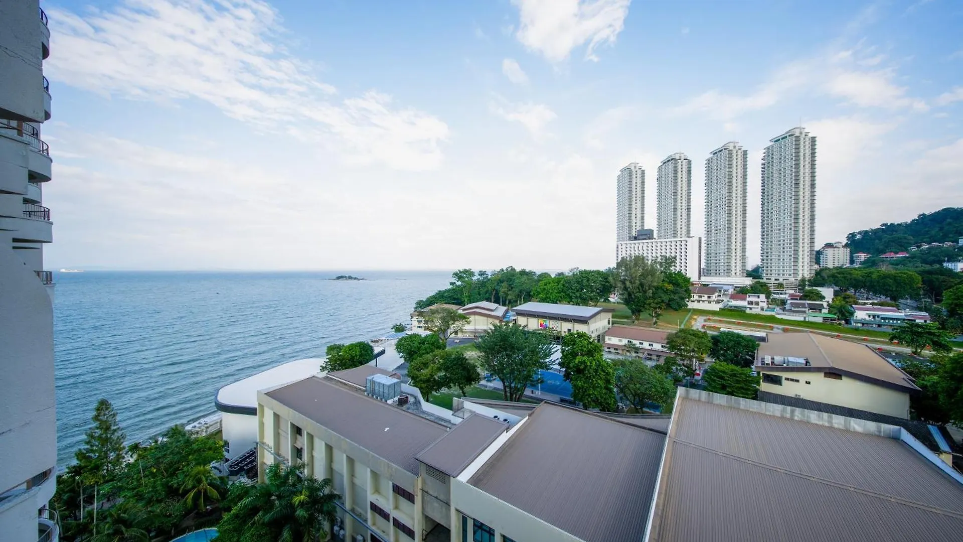 Rainbow Paradise Hotel With Beach At Tanjong Bungah Tanjung Bungah  Tanjung Bungah (Penang)